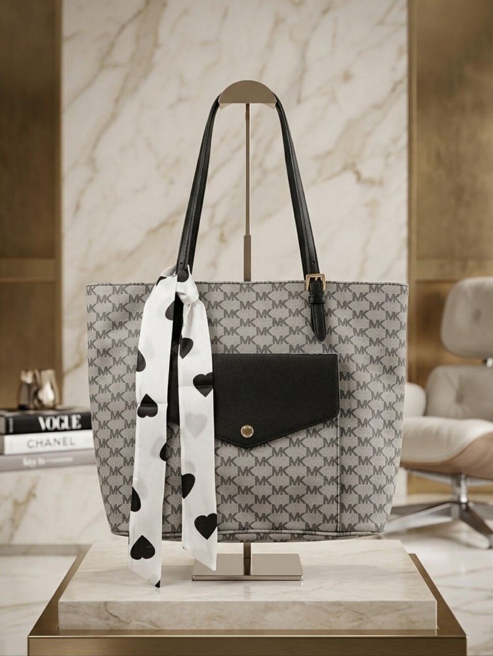 MICHAEL Michael Kors Jet Set Signature Tote